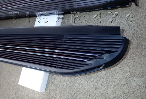 Full Black Side Steps Running Boards for Toyota Kluger 2021-2024