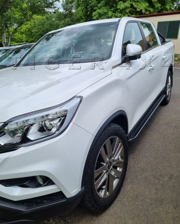 (XRB) Full Black Aluminium Running Boards Side Steps for SsangYang Musso 2018-2025